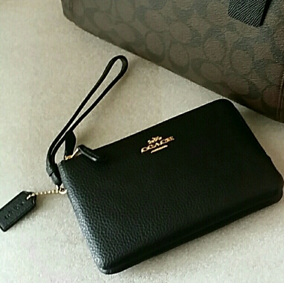 {SOLD}●COACH DOUBLE ZIP WRISTLET - Picture 2 of 7